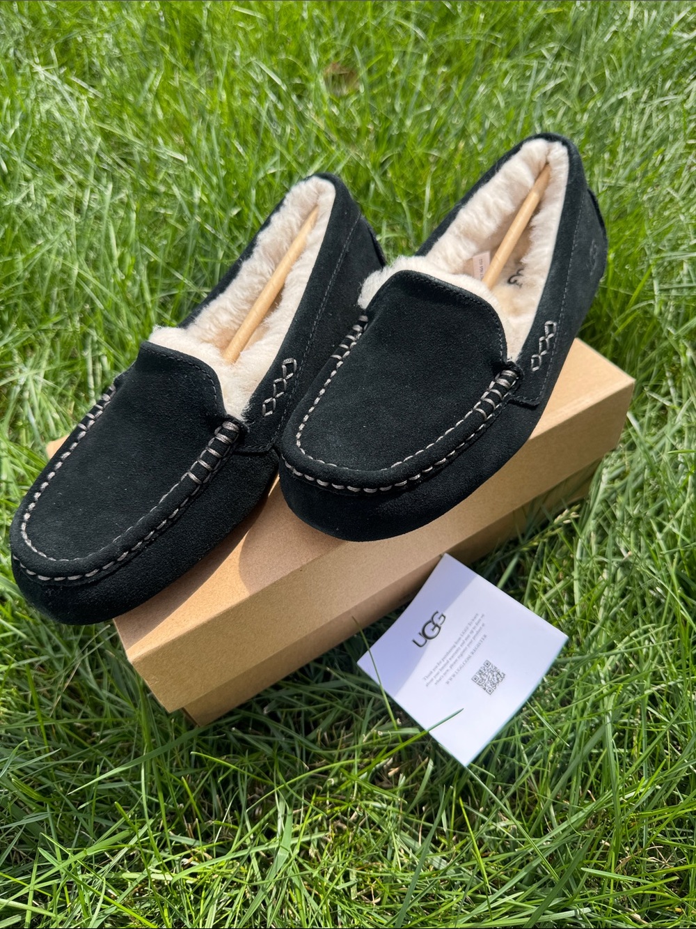 UGG Women’s Ansley Black Suede Shearling-Lined Moccasin Slippers